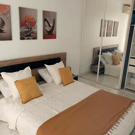 Daire Victoria Menton